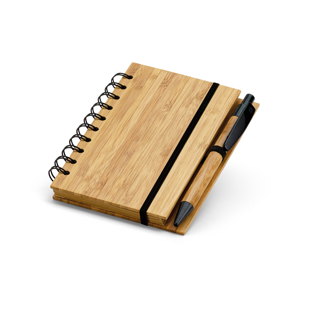 21023-Caderno A6 em bambu com folhas pautadas recicladas