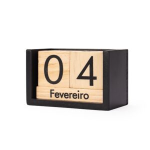 26157-Calendário Permanente Madeira